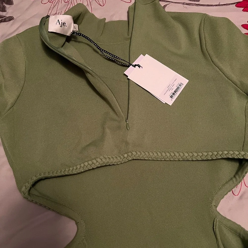 New AJE dress. Never been worn. - Picture 7 of 8